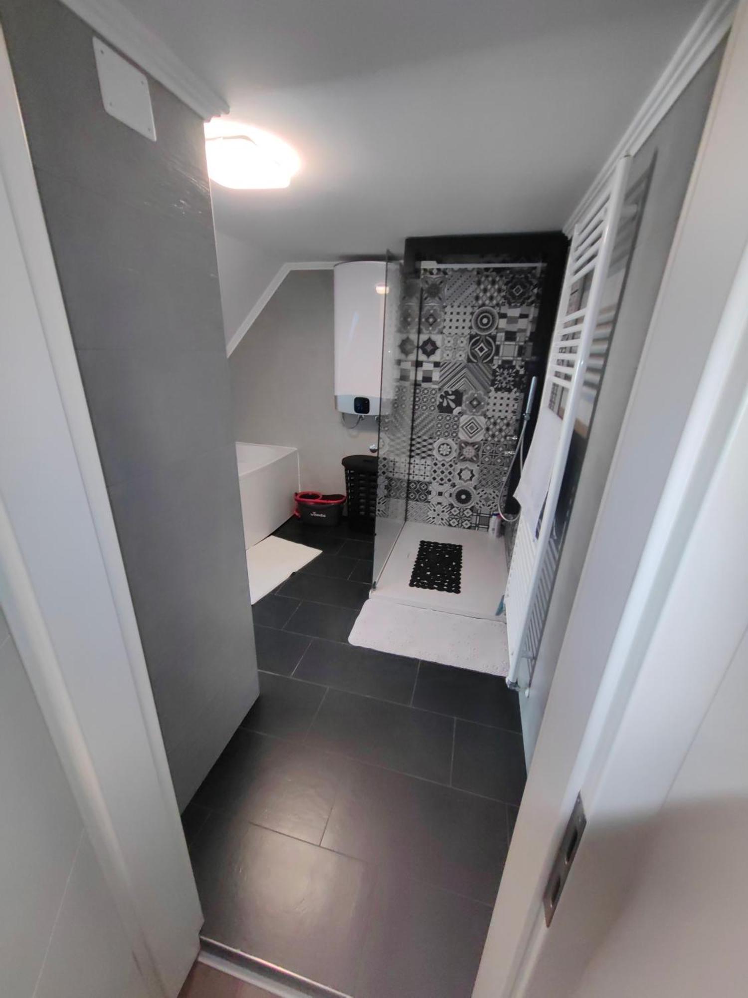 Sana Apartment Postojna Bagian luar foto